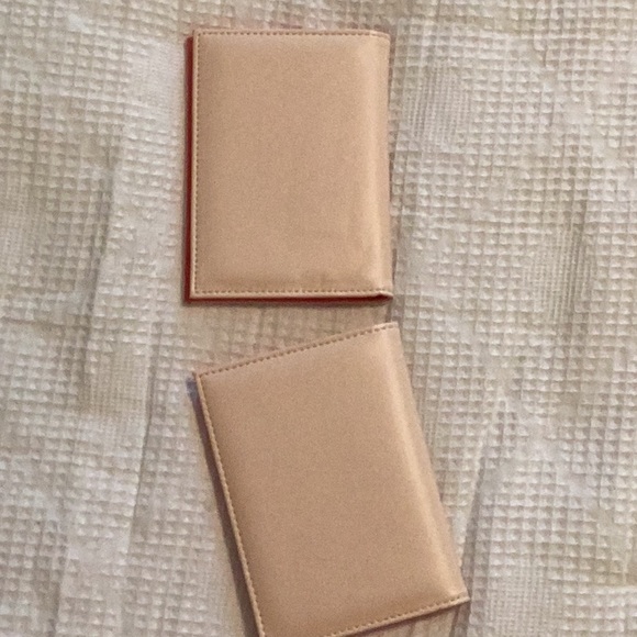 Passports holders and luggage tags NEW - Picture 5 of 5